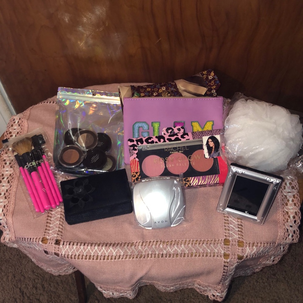 Basket with Accessories bundle of items - Picture 2 of 2